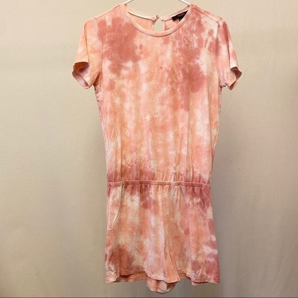 FOREVER 21 Soft Stretch Romper Blush Pink Sz Small - Picture 2 of 4